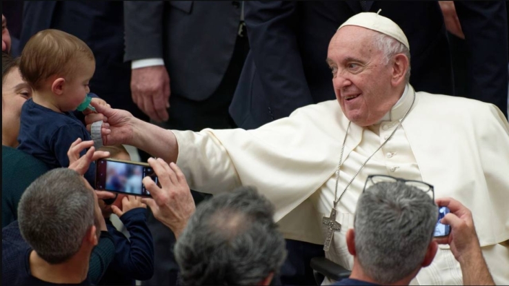 Anuncia el prelado. Firma su renuncia el Papa Francisco