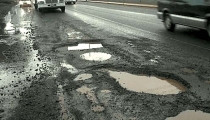 Resultan dañados vehículos en San Carlos
