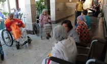 EN ATENCIÓN DE PERSONAS DE LA TERCER EDAD  Buscan recursos para apoyar
