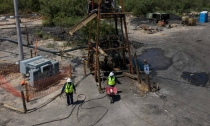 Rescate de mineros sigue en pie; habrá indemnización