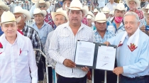 ENTREGA EL PRESIDENTE 29 MIL 241 HECTÁREAS Restituyen tierras al pueblo yaqui