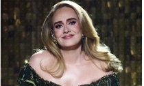 Adele pone fin a los rumores de ruptura con su novio